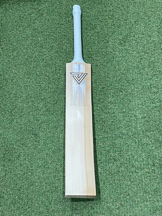 Vader Sports Silver Edition Long Blade Cricket Bat (2lb 10oz)