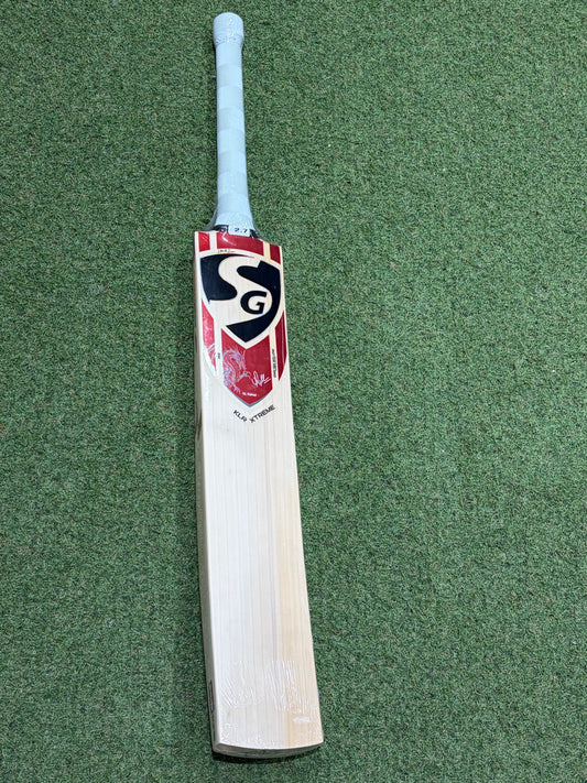 SG KLR Xtreme Cricket Bat (2lb 7oz)