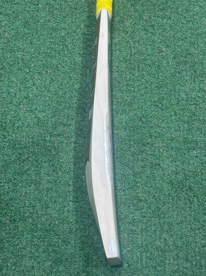 Used MB Malik 60th Anniversary Cricket Bat (2lb 11oz)