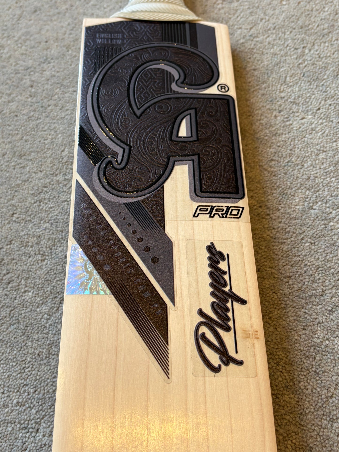 CA Pro Blackout Players Cricket Bat (2lb 10oz)