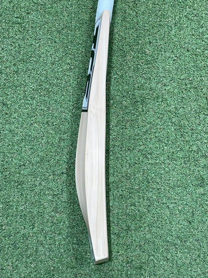 TCS Icon Short Blade Long Handle Cricket Bat (2lb 9oz)