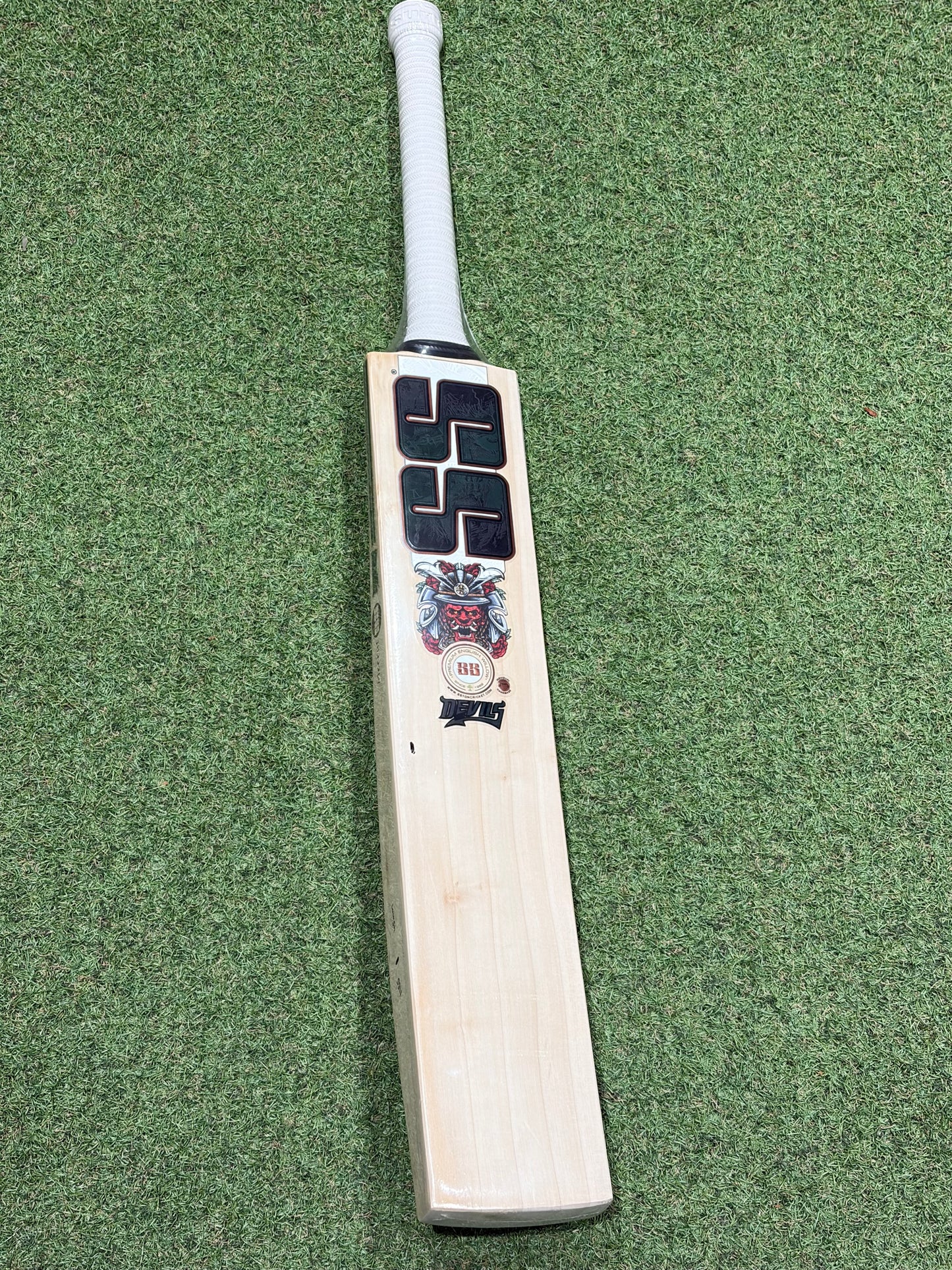 SS Devils Green Cricket Bat (2lb 11oz)