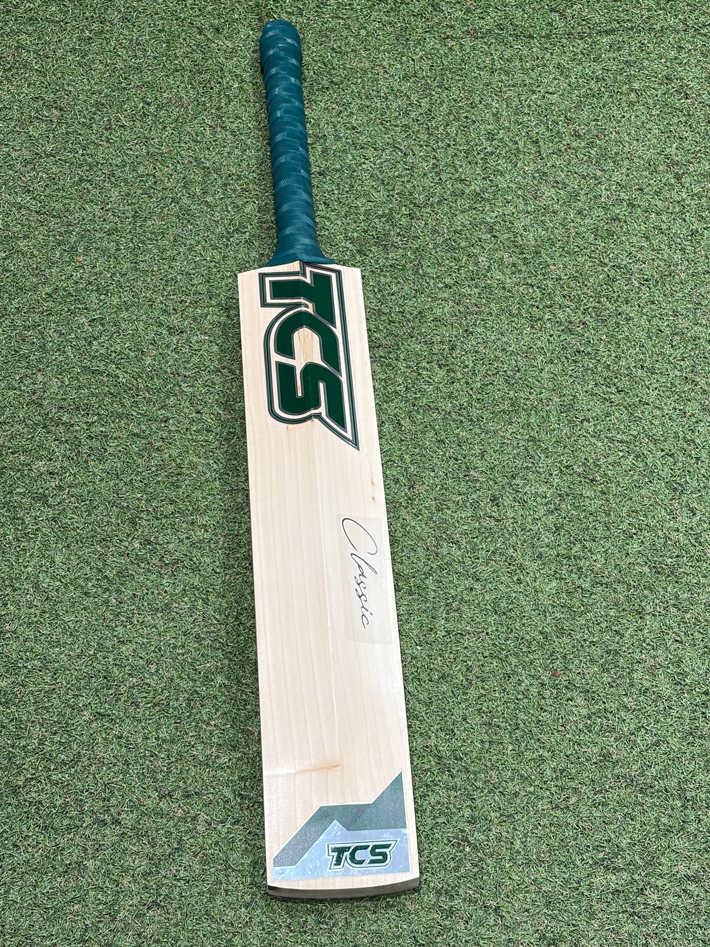TCS Classic Cricket Bat (2lb 10oz)