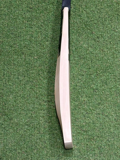 CA Pro Blackout Cricket Bat (2lb 9oz)