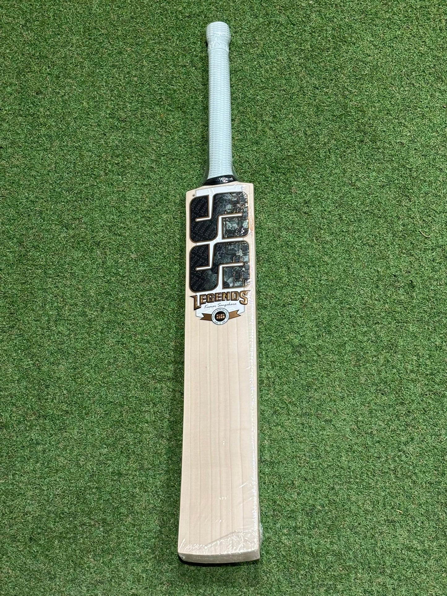 SS Ton Legends Kumar Sangakkara Cricket Bat (2lb 9oz)