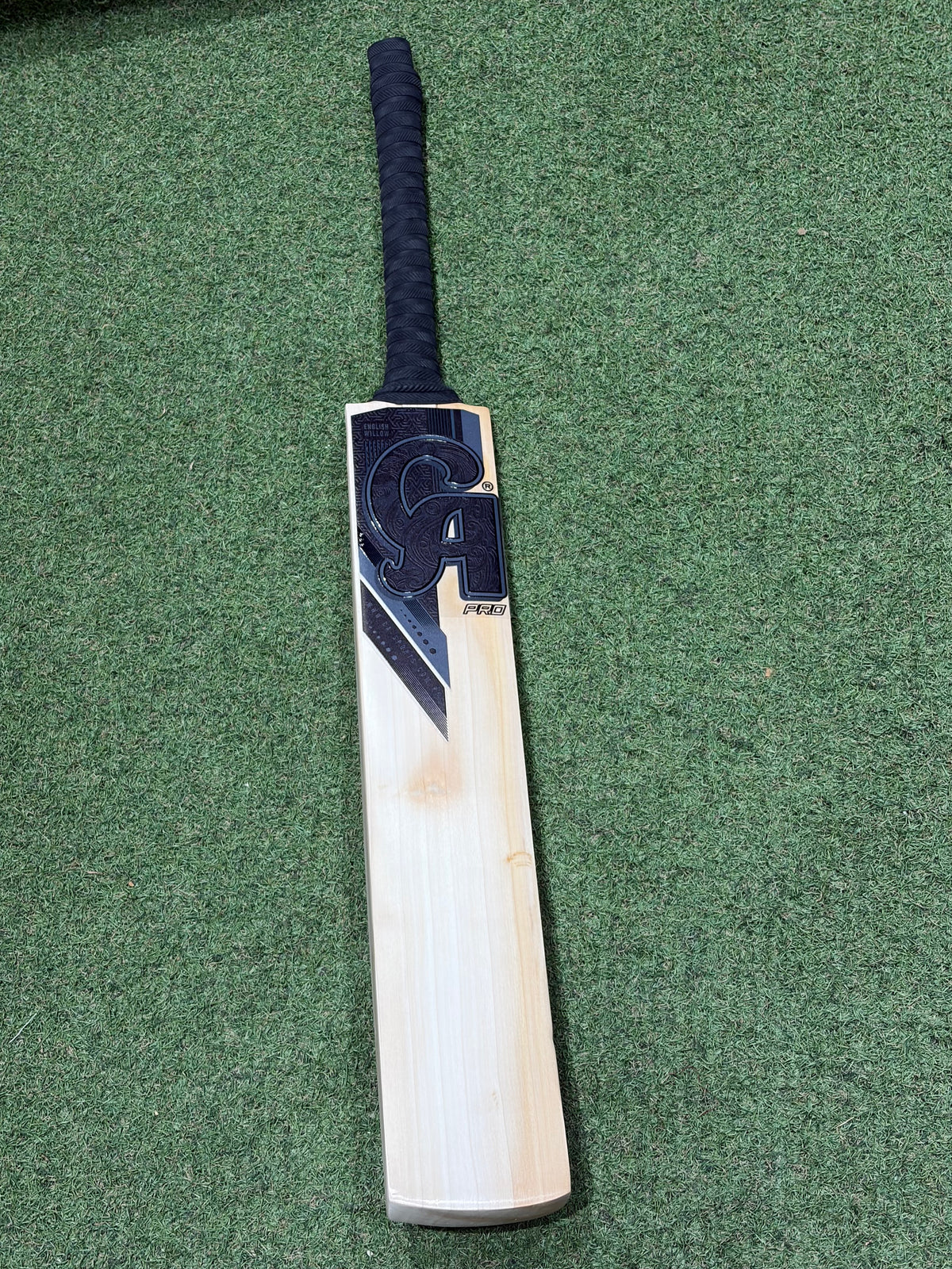 CA Pro Blackout Butterfly Cricket Bat (2lb 8oz)