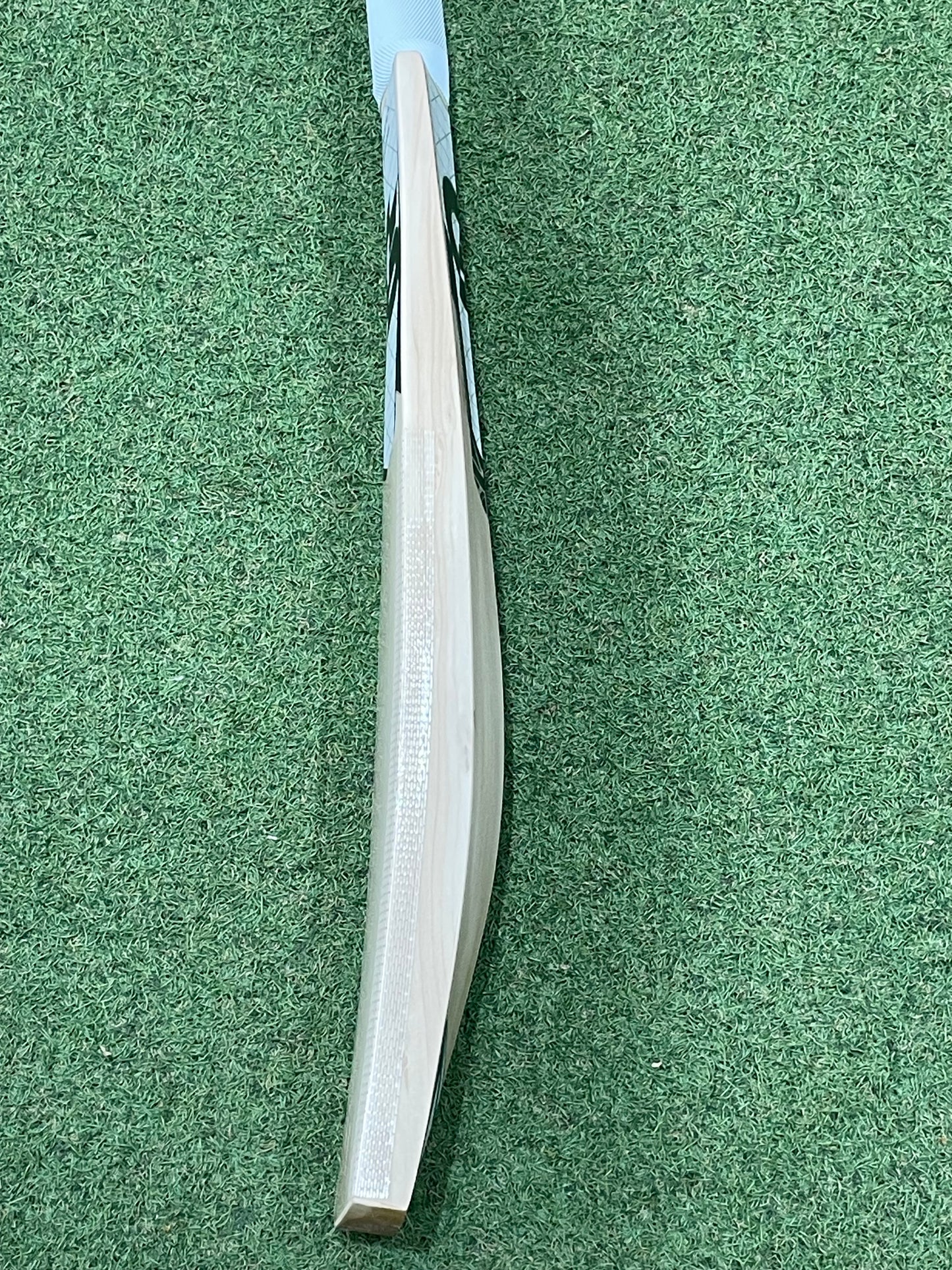 Cricket Station Grade 1 Cricket Bat (2lb 11oz)