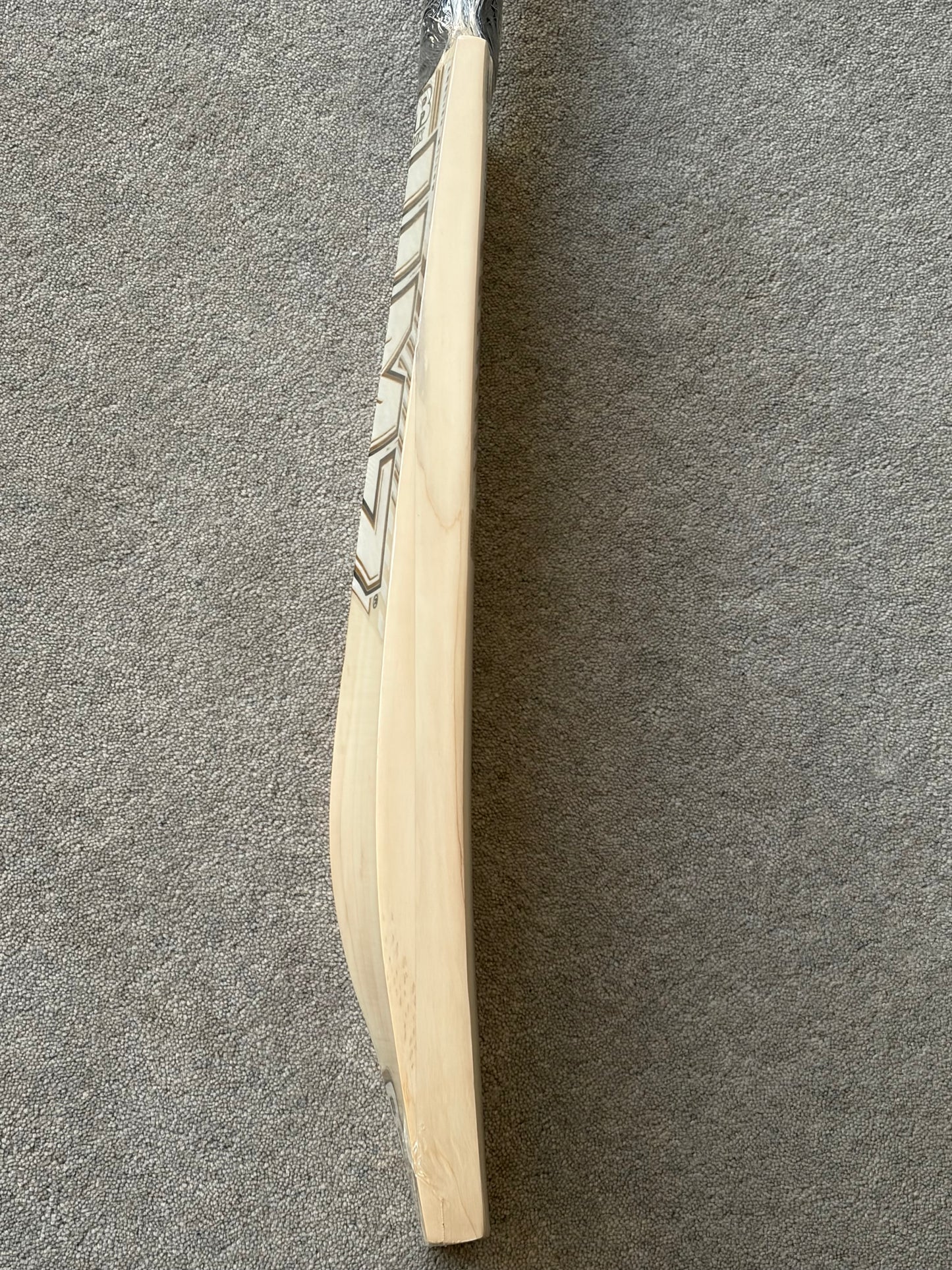 MB Malik UMZ Players Laminate (Double Wood) Cricket Bat (2lb 10oz)