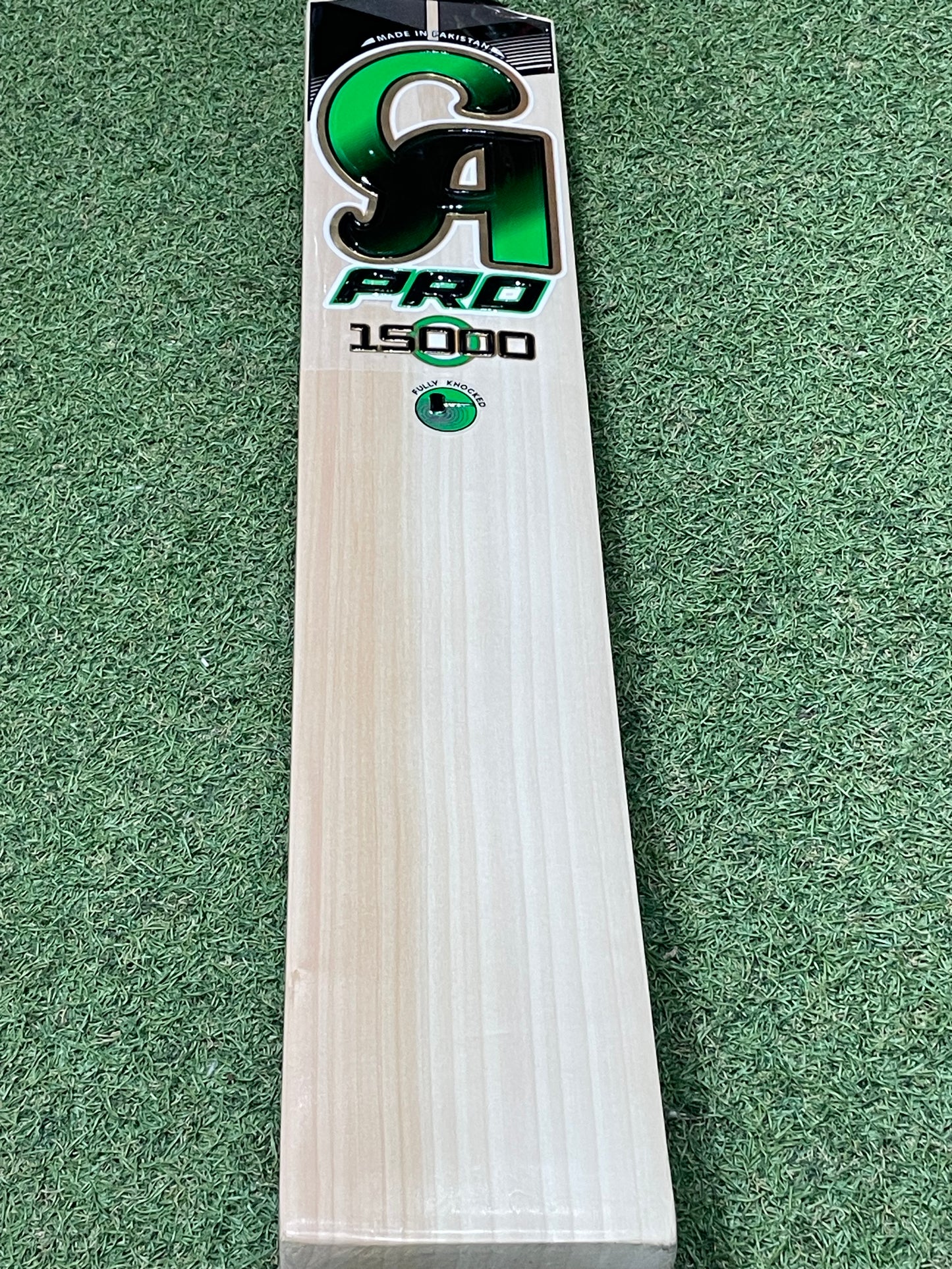 CA Pro 15000 Cricket Bat (2lb 11oz)