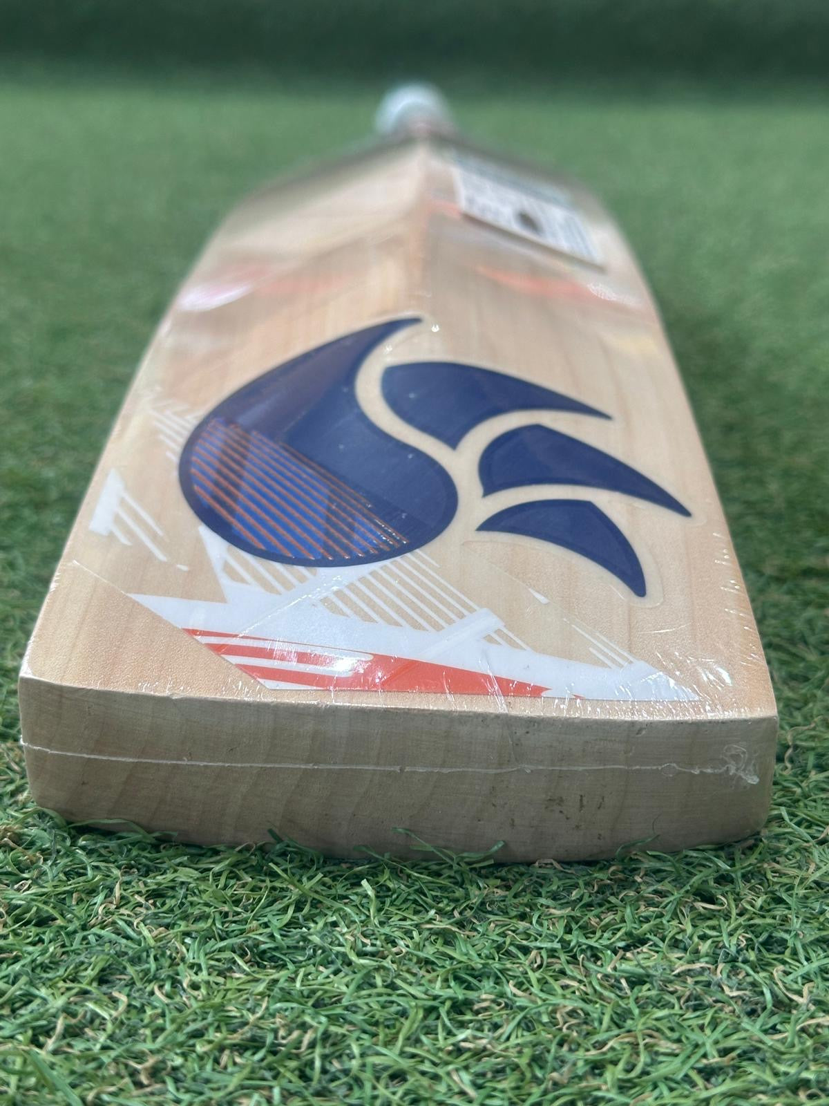 DSC Krunch 7.0 Cricket Bat (2lb 9oz)