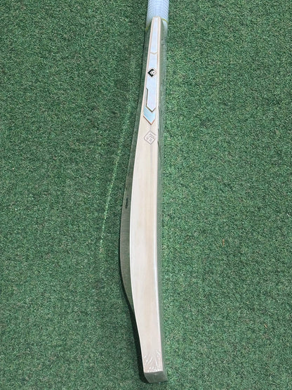 EM 360 BMT Cricket Bat (2lb 9oz)