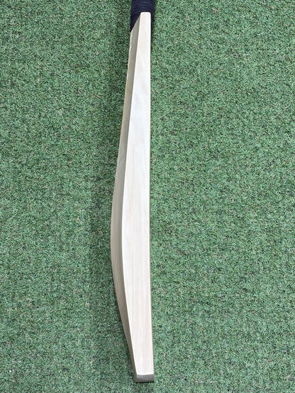 TCS Plain Grade 1 Blue Willow Cricket Bat (2lb 10oz)
