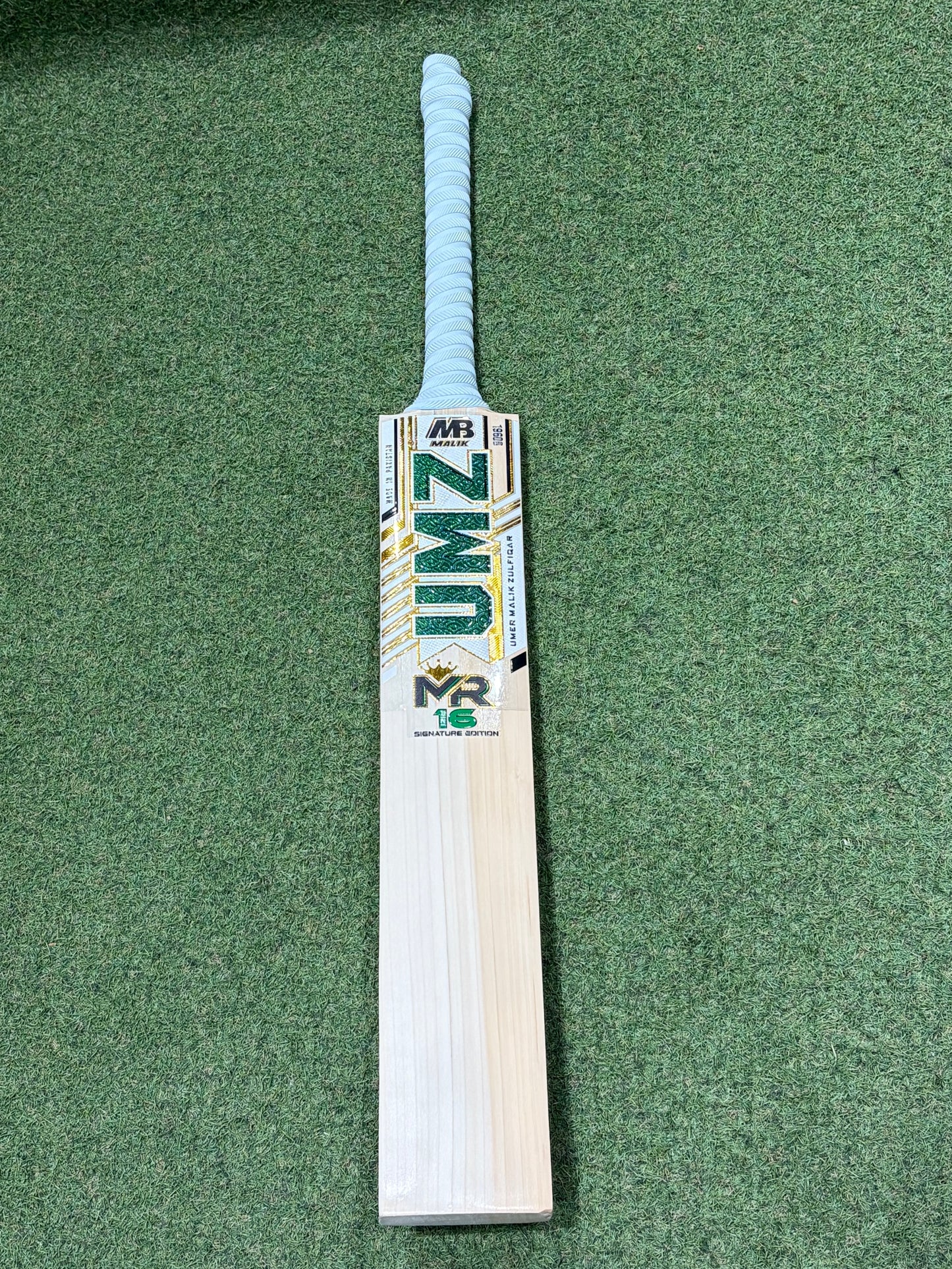 MB Malik Mohammed Rizwan Signature Edition Cricket Bat (2lb 10oz)