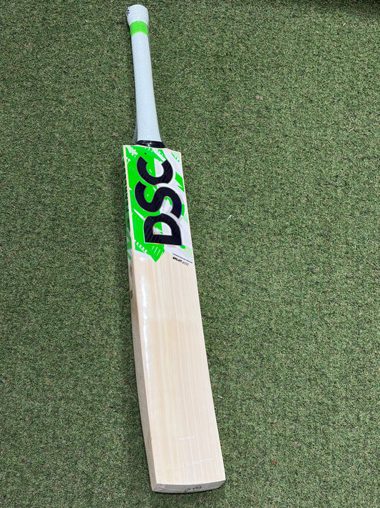 DSC Split 400 Cricket Bat (2lb 8oz)