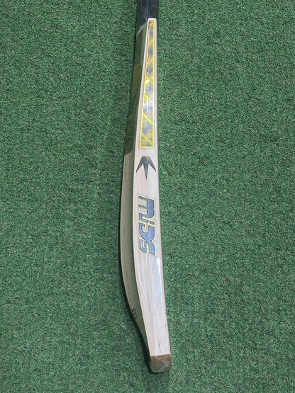 MIDS Players Laminate (Double Wood) Cricket Bat (2lb 10oz)