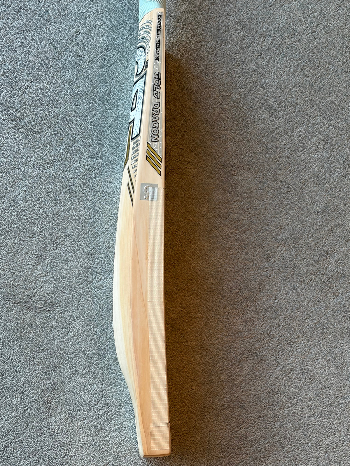 CA Gold Dragon Professional Players Abdullah Shafique Cricket Bat (2lb 8oz)