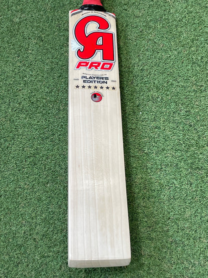 CA Pro Players Edition Cricket Bat (2lb 8oz)