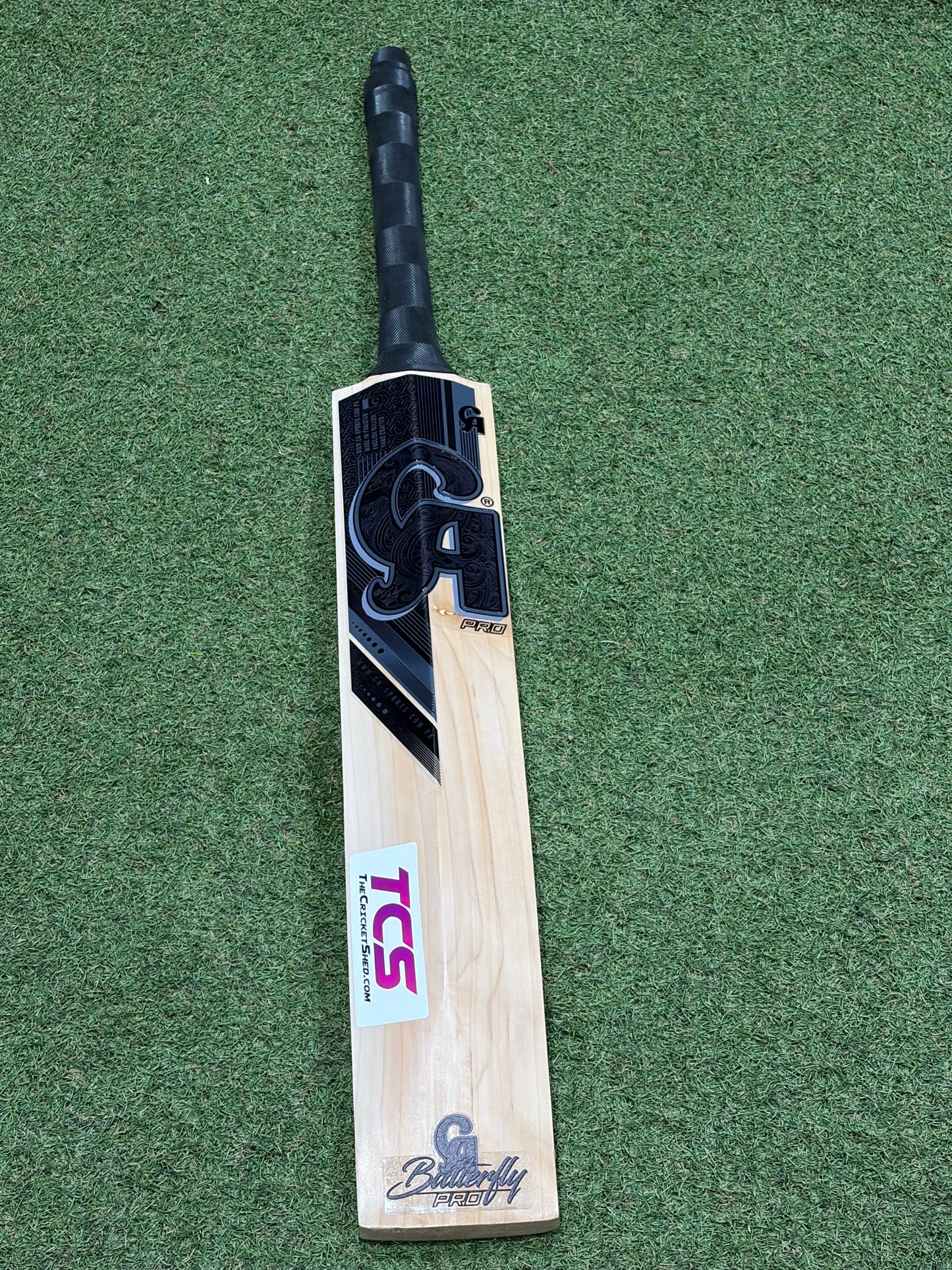 CA Blackout Butterfly Cricket Bat (2lb 9oz)