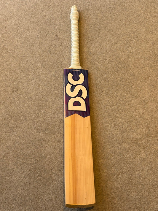 DSC Domestic Player Cricket Bat (2lb 9oz)
