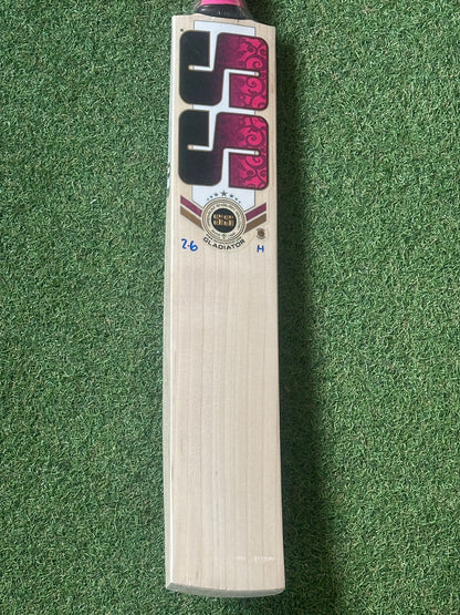 SS Ton Gladiator Harrow Junior Size Cricket Bat (2lb 6oz)
