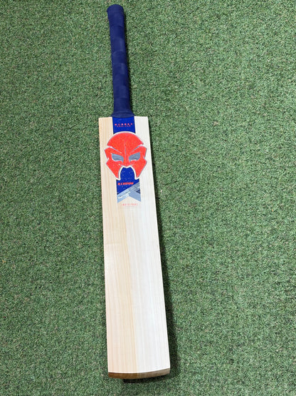 Phantom Illusion Custom Cricket Bat (2lb 9oz)