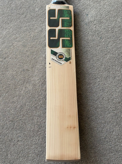 SS Ton Sir Richards Cricket Bat (2lb 9oz)