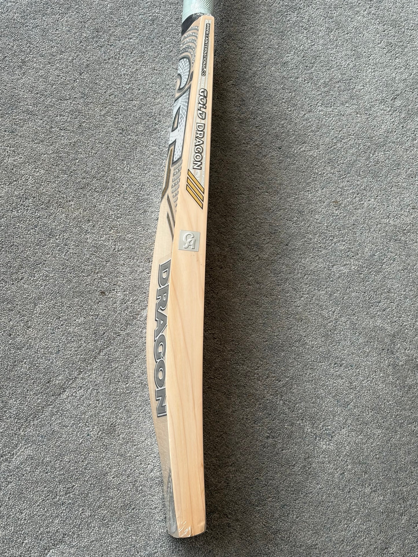 CA Gold Dragon Cricket Bat (2lb 6oz)