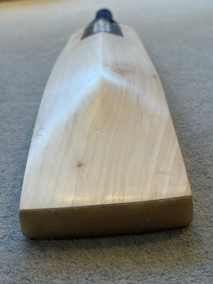 Keeley Superior Grade 1 Cricket Bat (2lb 13oz)