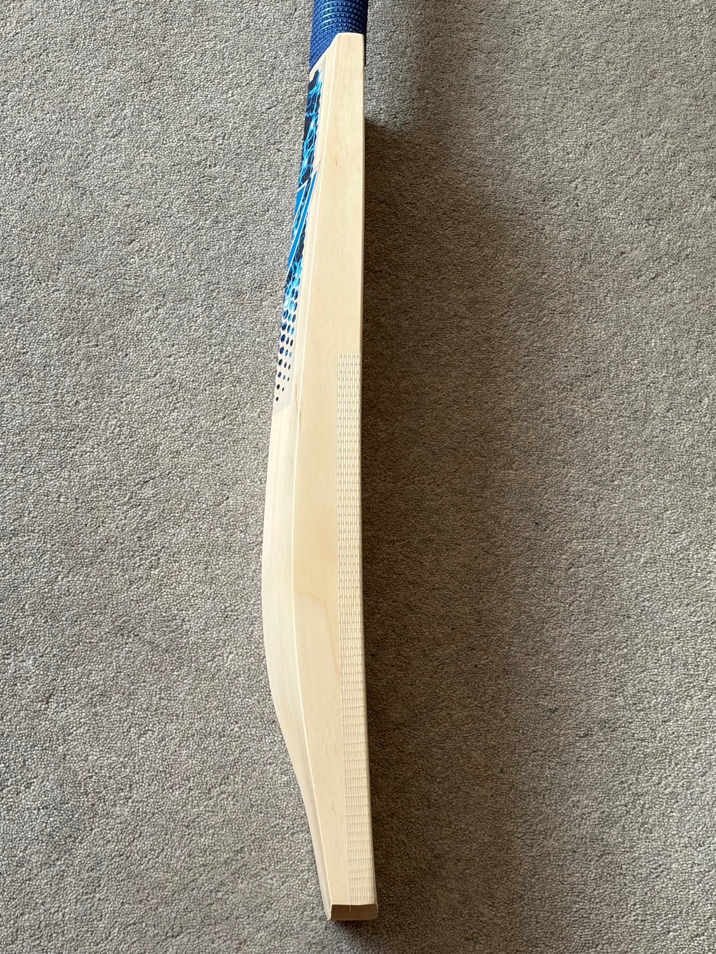 Vader Sports Performance Edition Cricket Bat (2lb 10oz)