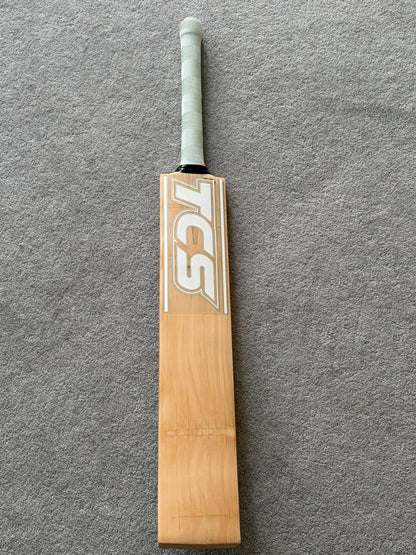 TCS White Butterfly Cricket Bat (2lb 8oz)