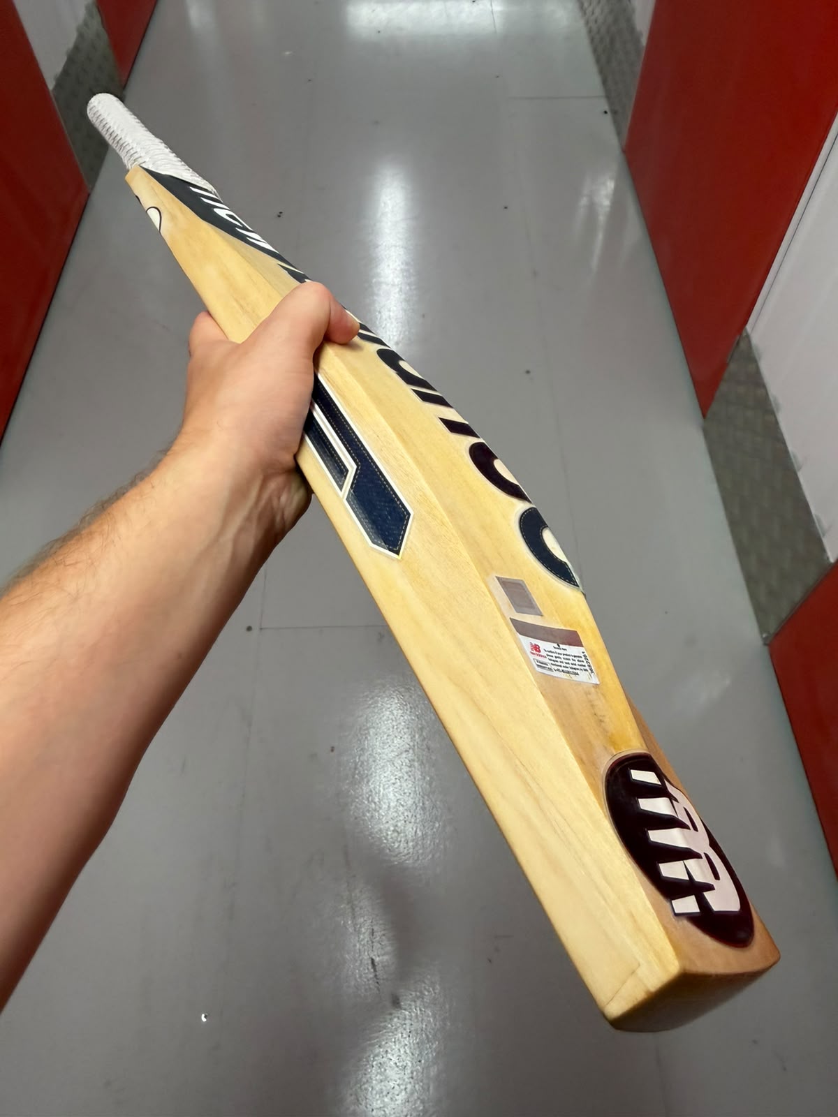 New Balance DC11001i Max Cricket Bat (2lb 10oz)