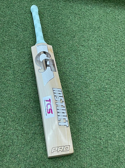 CA Instinct 7 Star Cricket Bat (2lb 10oz)