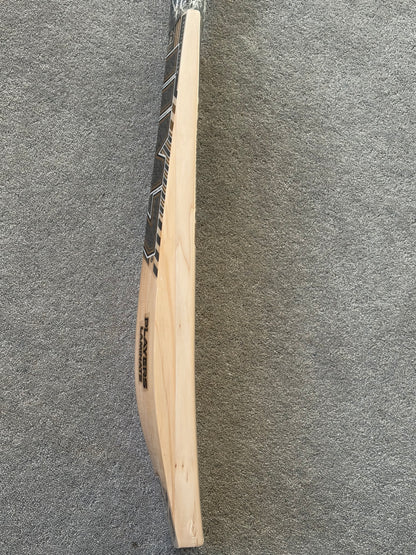 MB Malik UMZ Players Laminate (Double Wood) Cricket Bat (2lb 9oz)