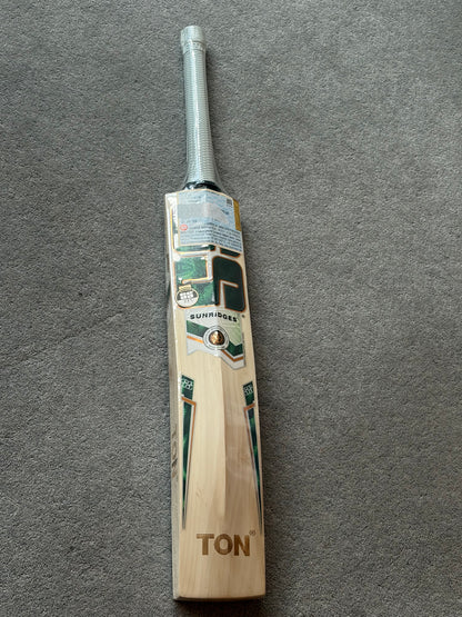 SS Ton Sir Richards Cricket Bat (2lb 7oz)
