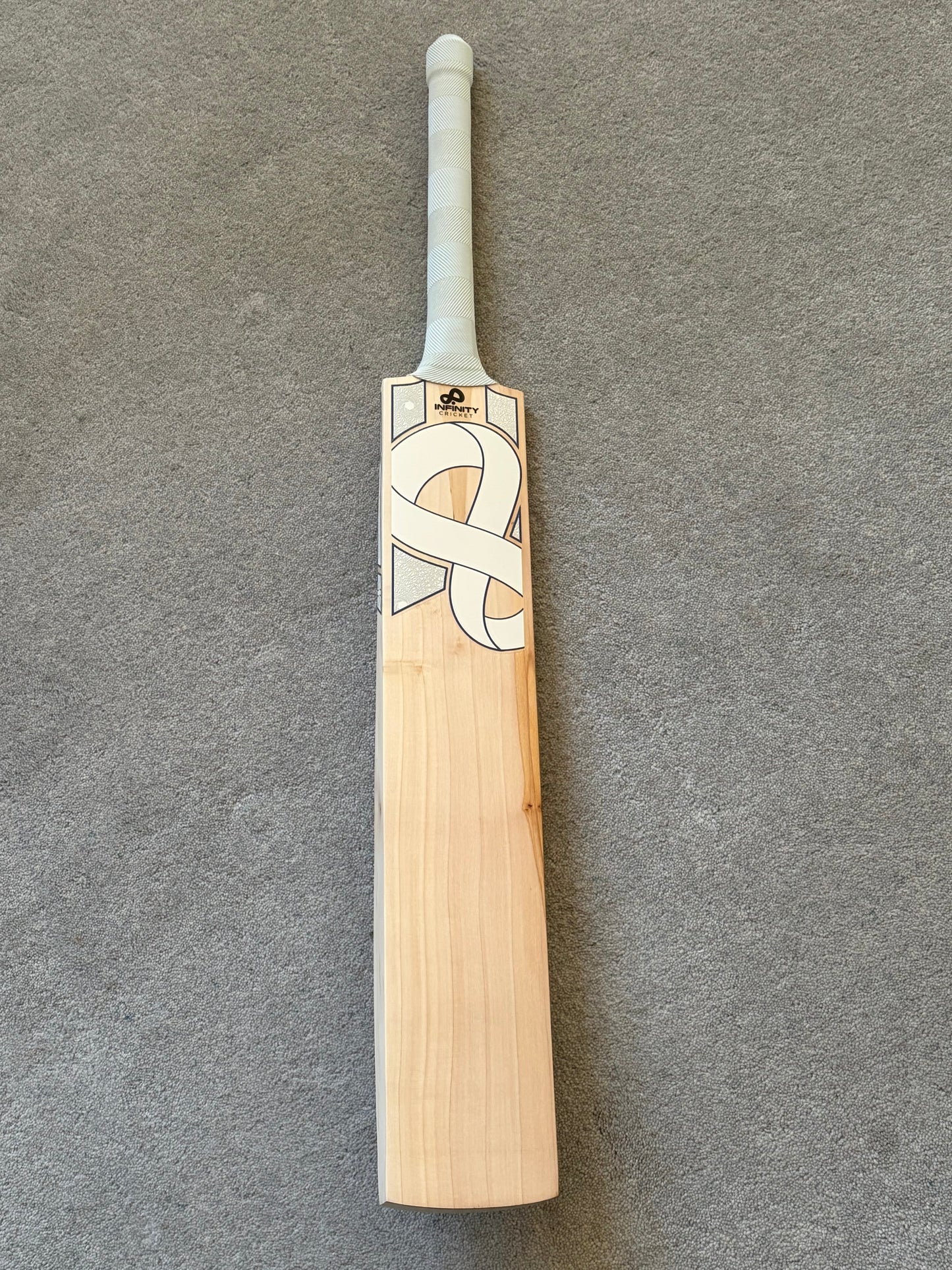 Infinity Performance Cricket Bat (2lb 12oz)