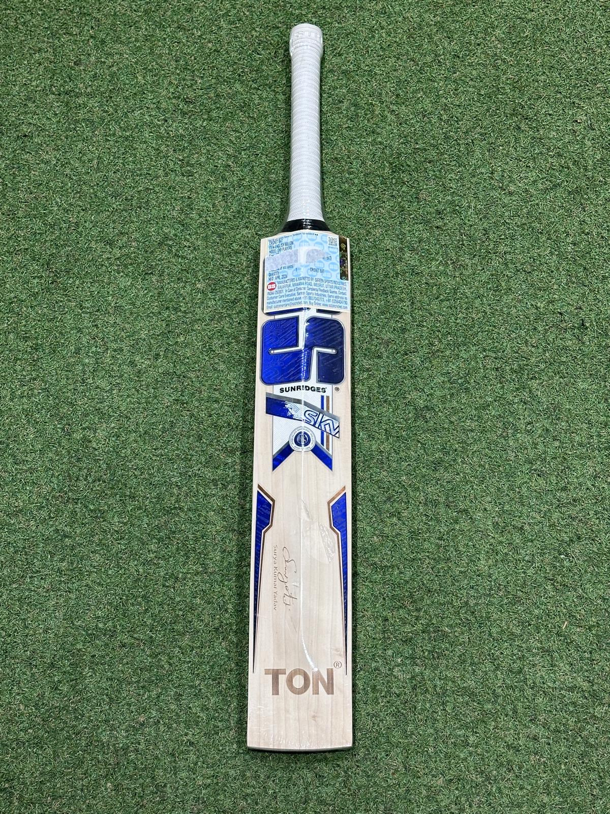SS Ton Sky Players Size 6 Junior Cricket Bat (2lb 3oz)