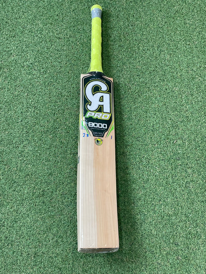 CA Pro 8000 Cricket Bat (2lb 8oz)