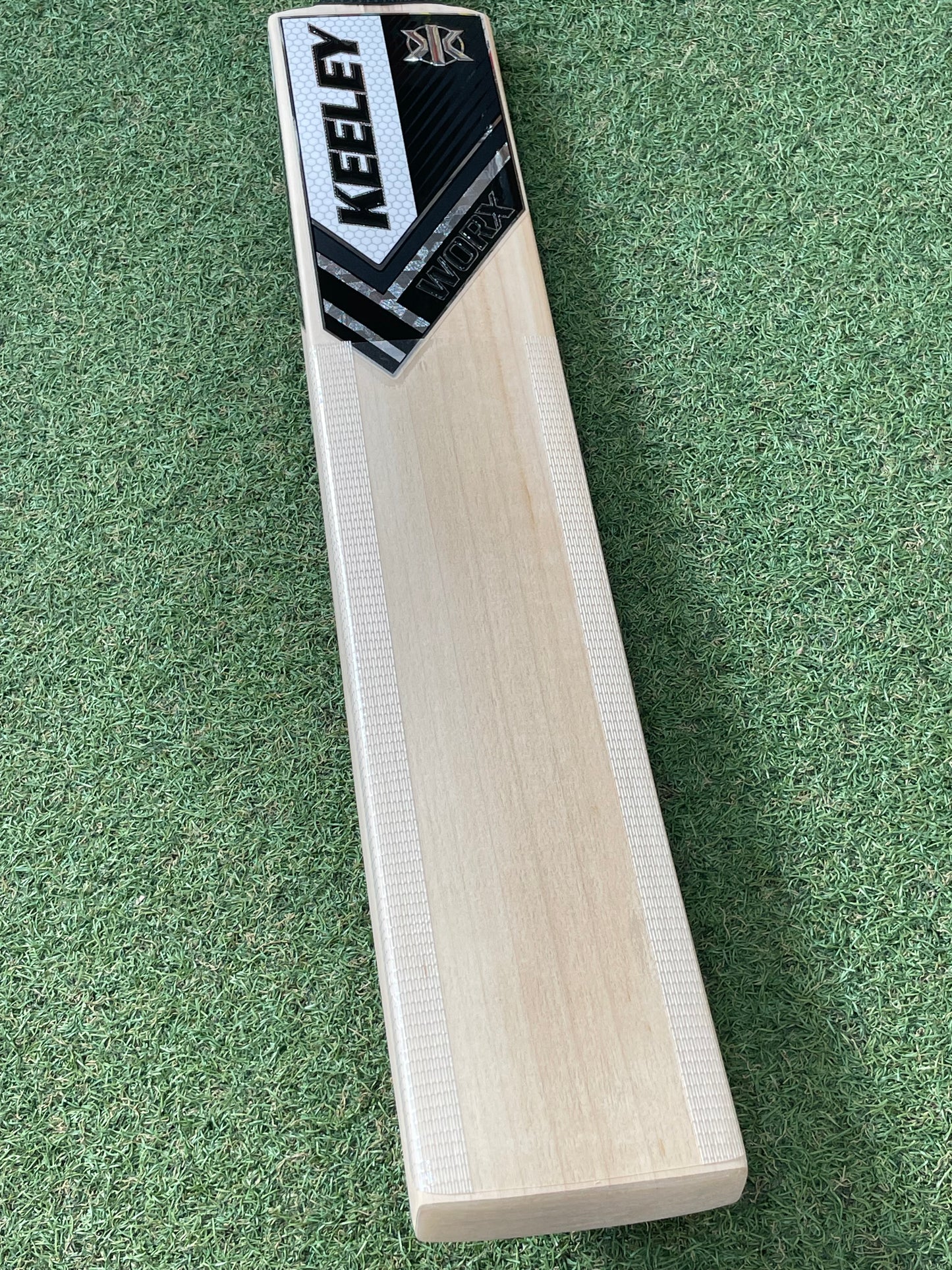 Keeley Worx 074 Grade 1 Cricket Bat (2lb 12oz)