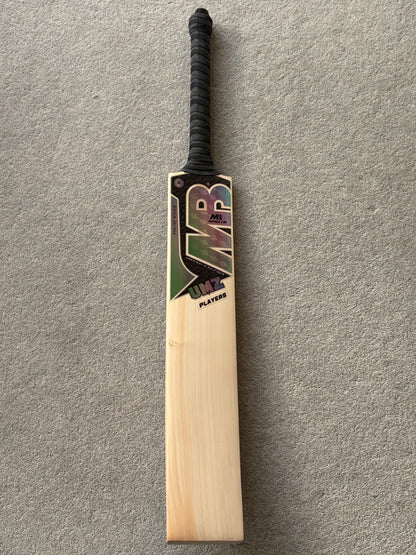 MB Malik UMZ Players Cricket Bat (2lb 10oz)