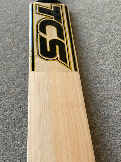 TCS Black Superior Cricket Bat (2lb 8oz)
