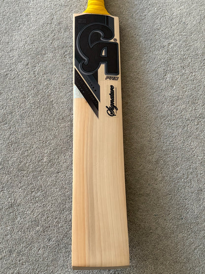 CA Pro Blackout Signature Cricket Bat (2lb 10oz)