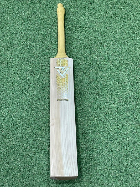 Vader Sports Reserve Edition Cricket Bat (2lb 11oz)