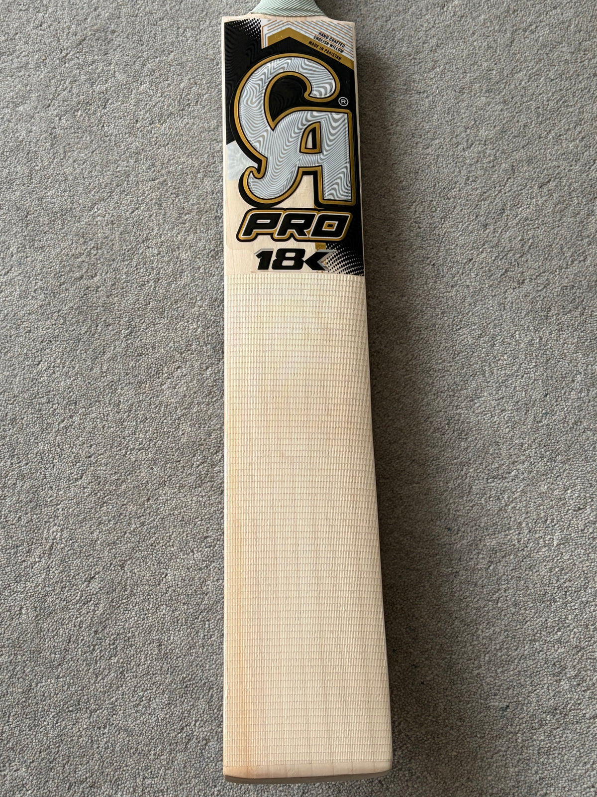 CA Pro Players Edition Professional Players Shadab Khan Cricket Bat (2lb 7oz)