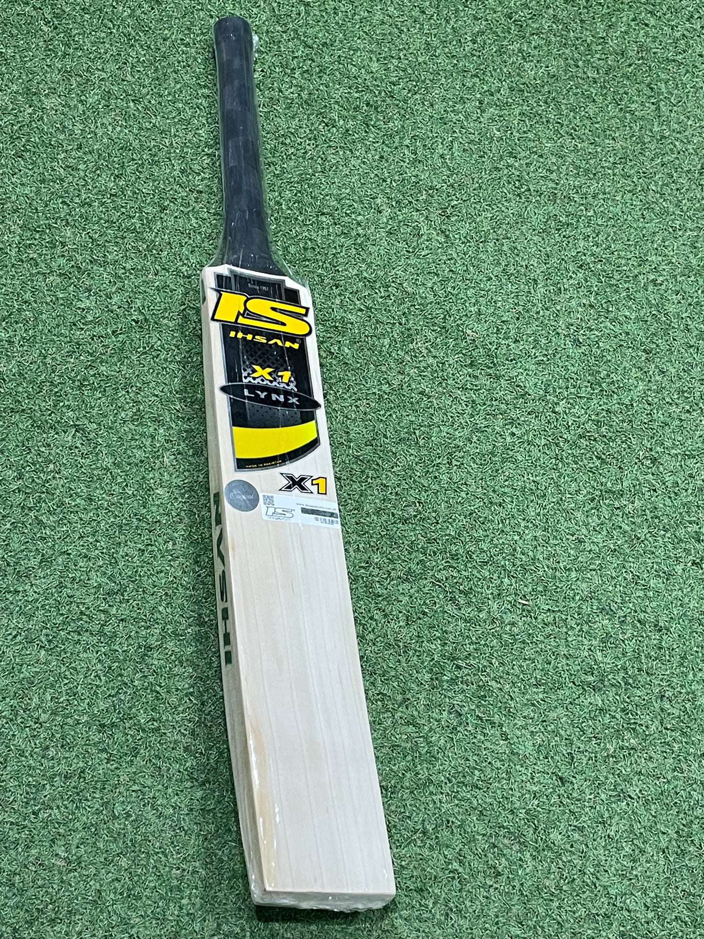 Ihsan Lynx X1 Cricket Bat (2lb 8oz)