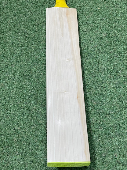 Cricket Station Plain Grade One Cricket Bat (2lb 10oz)