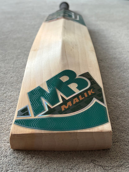 MB Malik UMZ Core Cricket Bat (2lb 9oz)