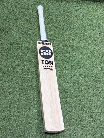 SS Ton Retro Classic Cricket Bat (2lb 10oz)