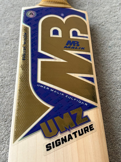 MB Malik UMZ Signature Cricket Bat (2lb 10oz)