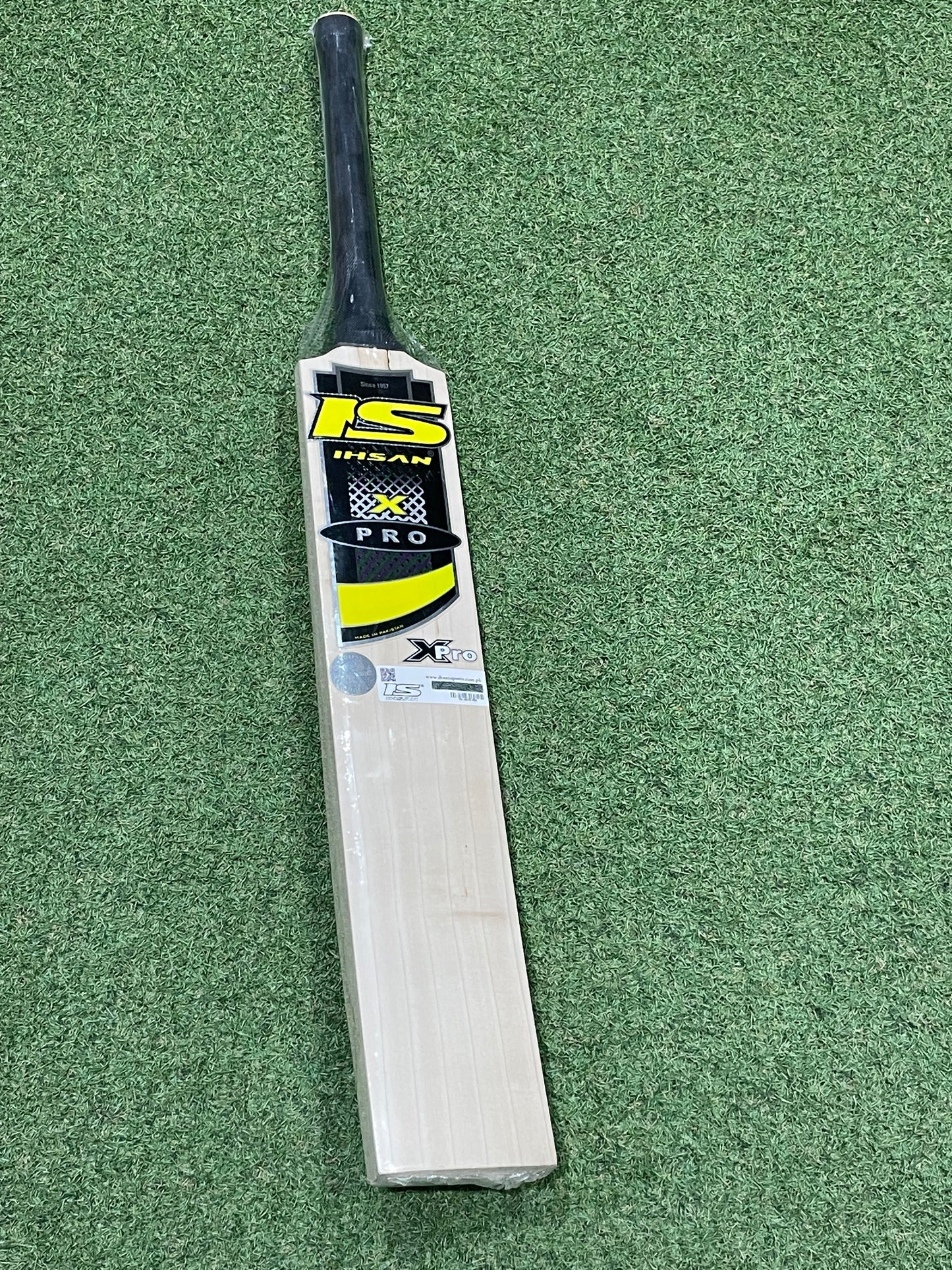 Ihsan X Pro Cricket Bat (2lb 7oz)