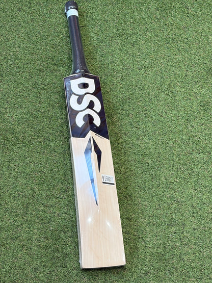 DSC Blak 450 Cricket Bat (2lb 9oz)